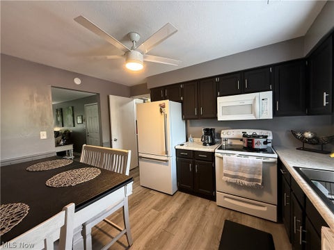 Tiny photo for 852 Pearson Circle #4, Boardman, OH 44512 (MLS # 5239281)