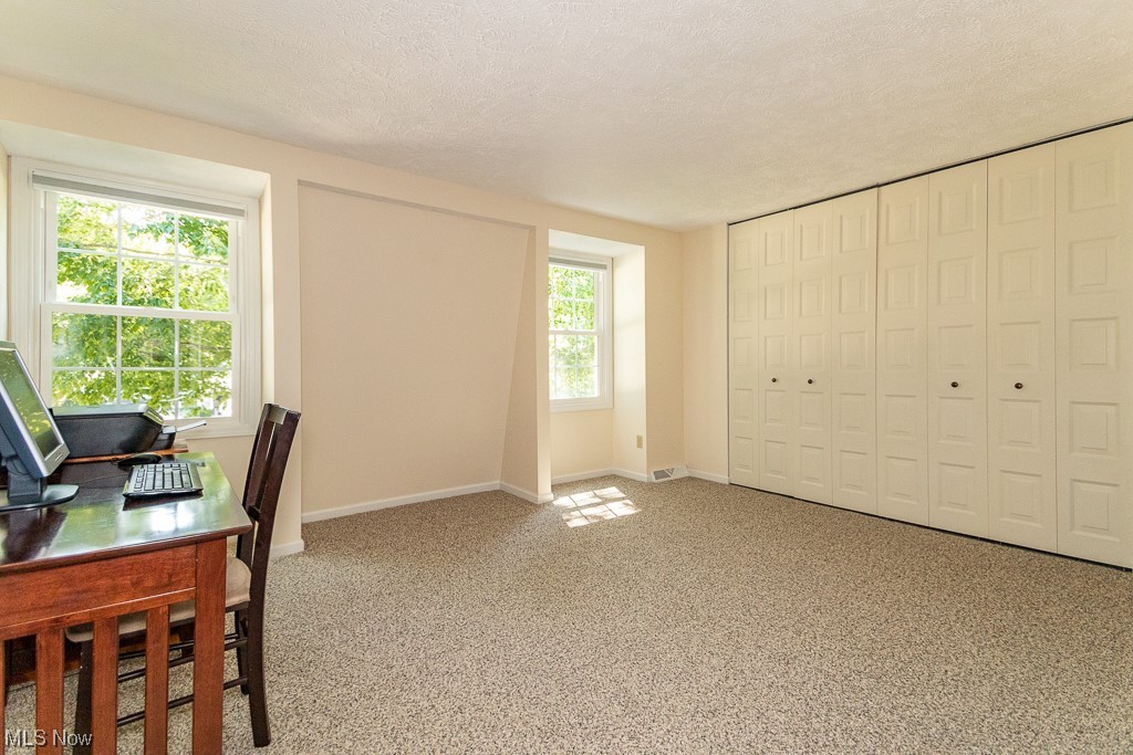 Lake Grove Estates - Residential