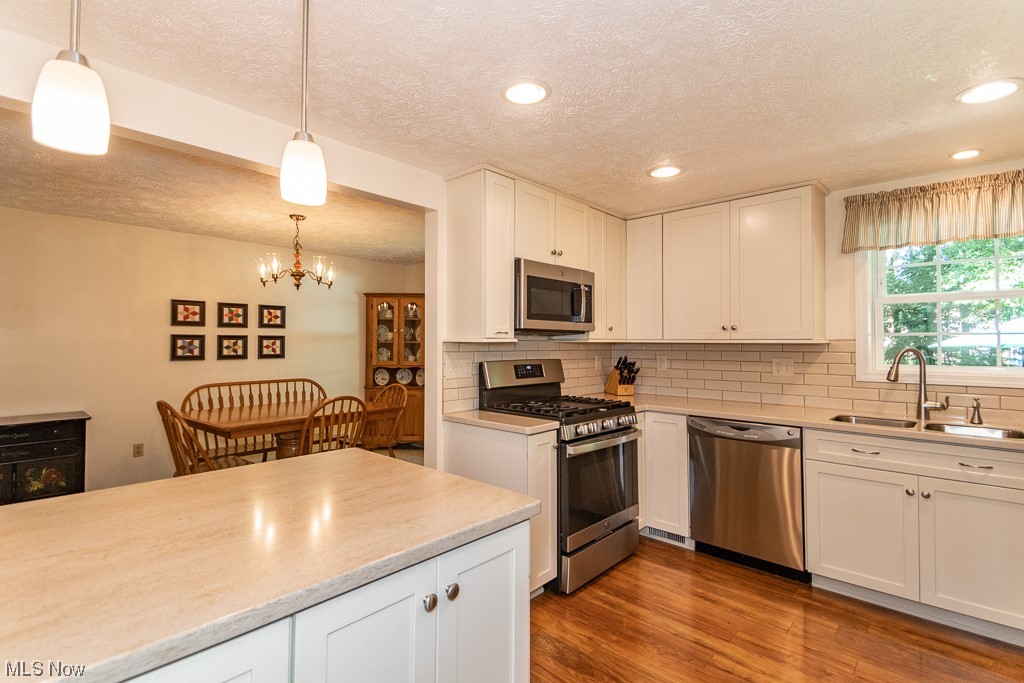 Lake Grove Estates - Residential