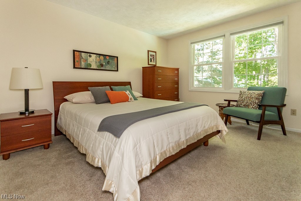 Lake Grove Estates - Residential