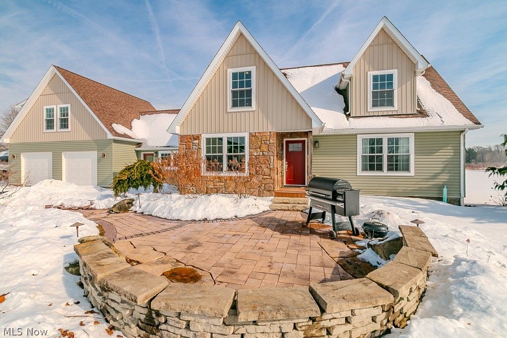 Photo of 18919 Ravenna Road, Chagrin Falls, OH 44023 (MLS # 5190391)