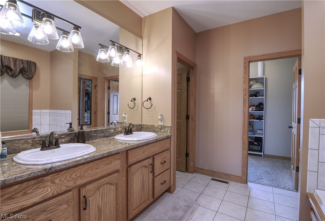 Knollbrook Sub - Residential