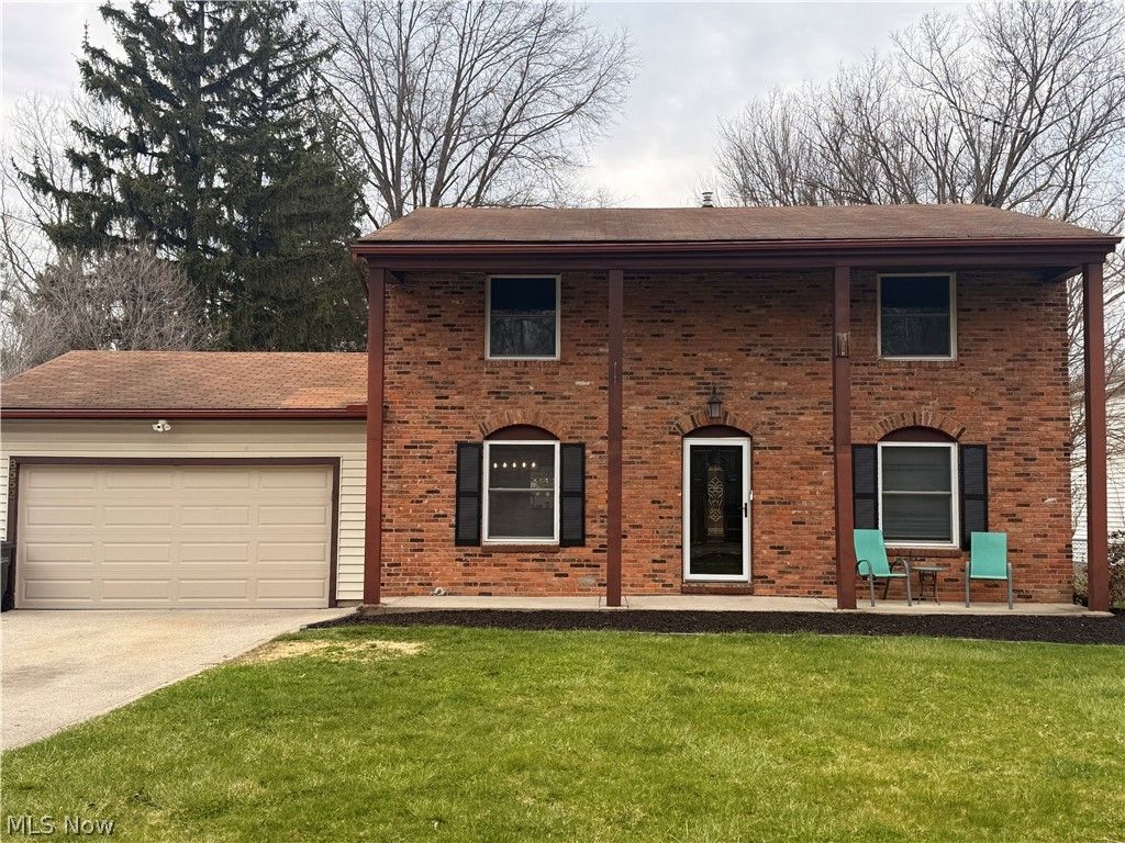 Photo of 8552 Usher Road, Olmsted Township, OH 44138 (MLS # 5197305)
