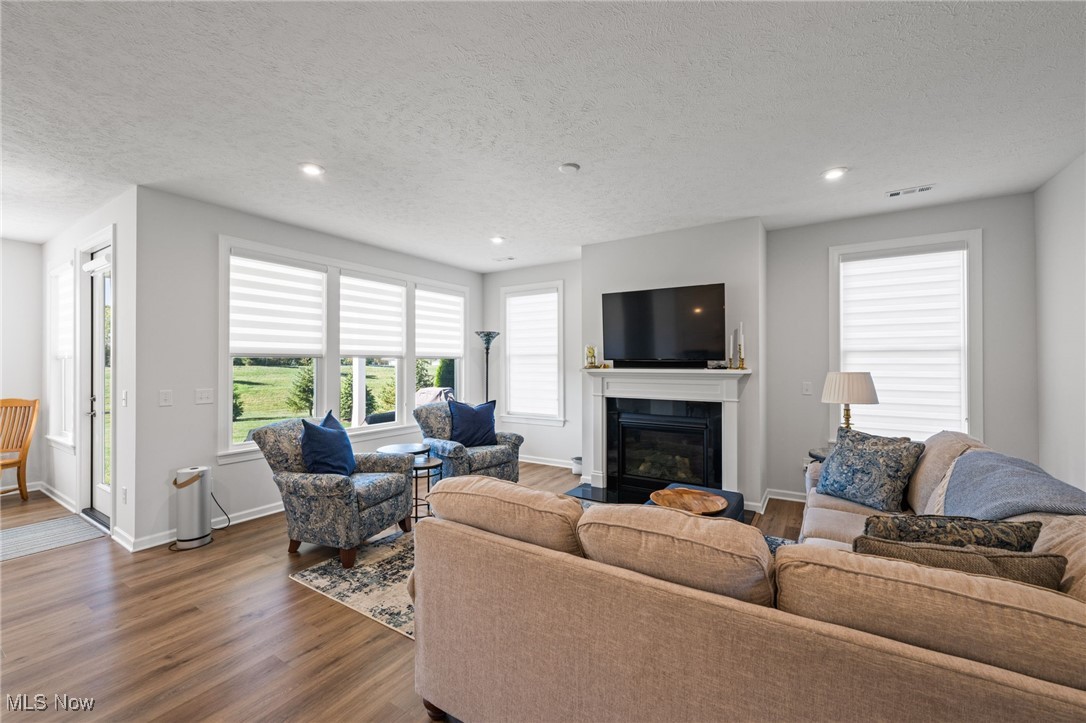 Emerald Woods Sub 1 - Residential