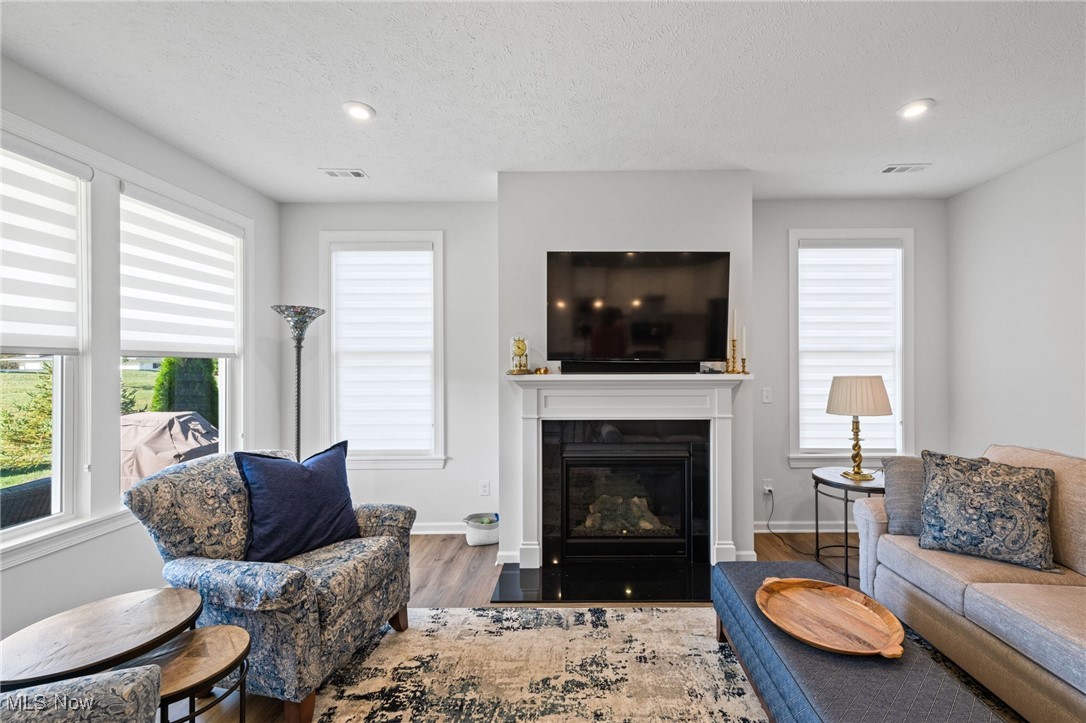 Emerald Woods Sub 1 - Residential