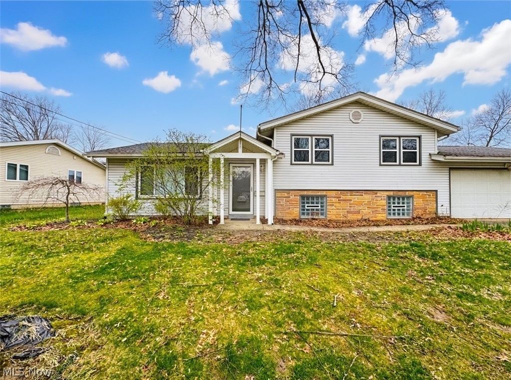 Photo of 3786 Bryant Drive, Youngstown, OH 44511 (MLS # 5199853)