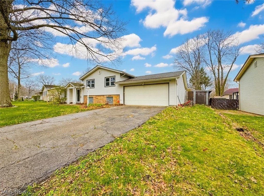 Photo of 3786 Bryant Drive, Youngstown, OH 44511 (MLS # 5199853)