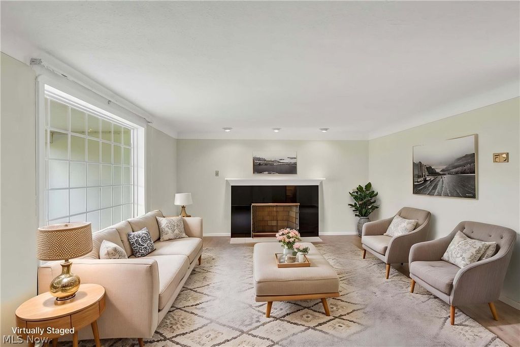 Photo of 33015 Detroit Road, Avon, OH 44011 (MLS # 5200511)