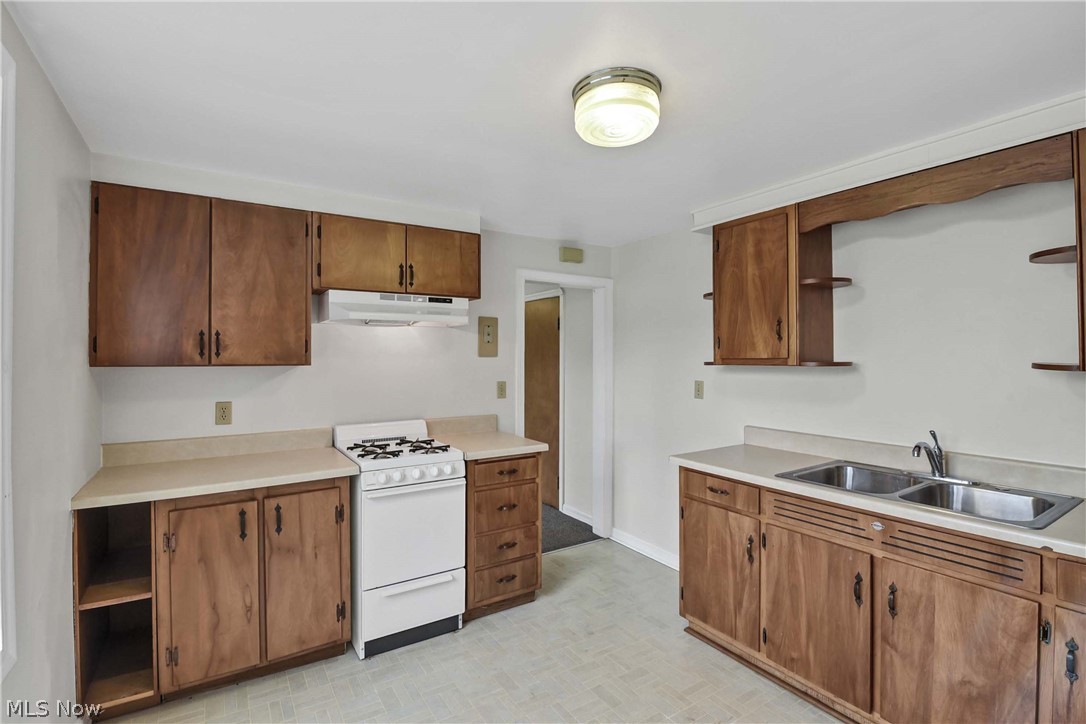 Avon Sec 27 - Residential