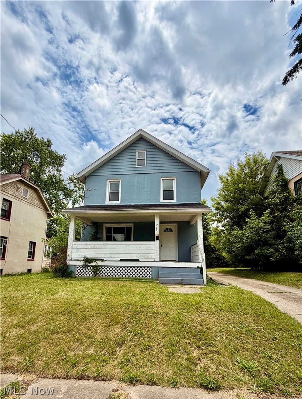 Photo of 1725 Midland Avenue, Youngstown, OH 44509 (MLS # 5218494)