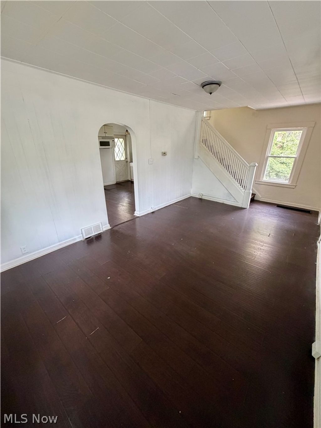 Photo of 1725 Midland Avenue, Youngstown, OH 44509 (MLS # 5218494)