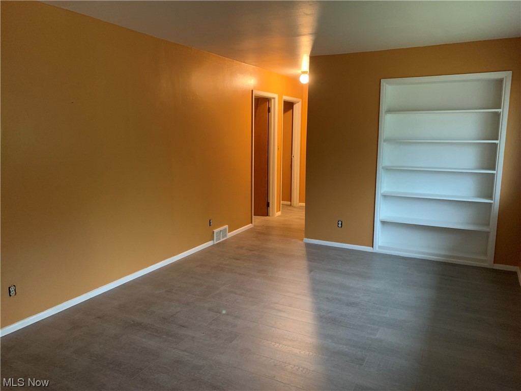 Lee Homes - Residential