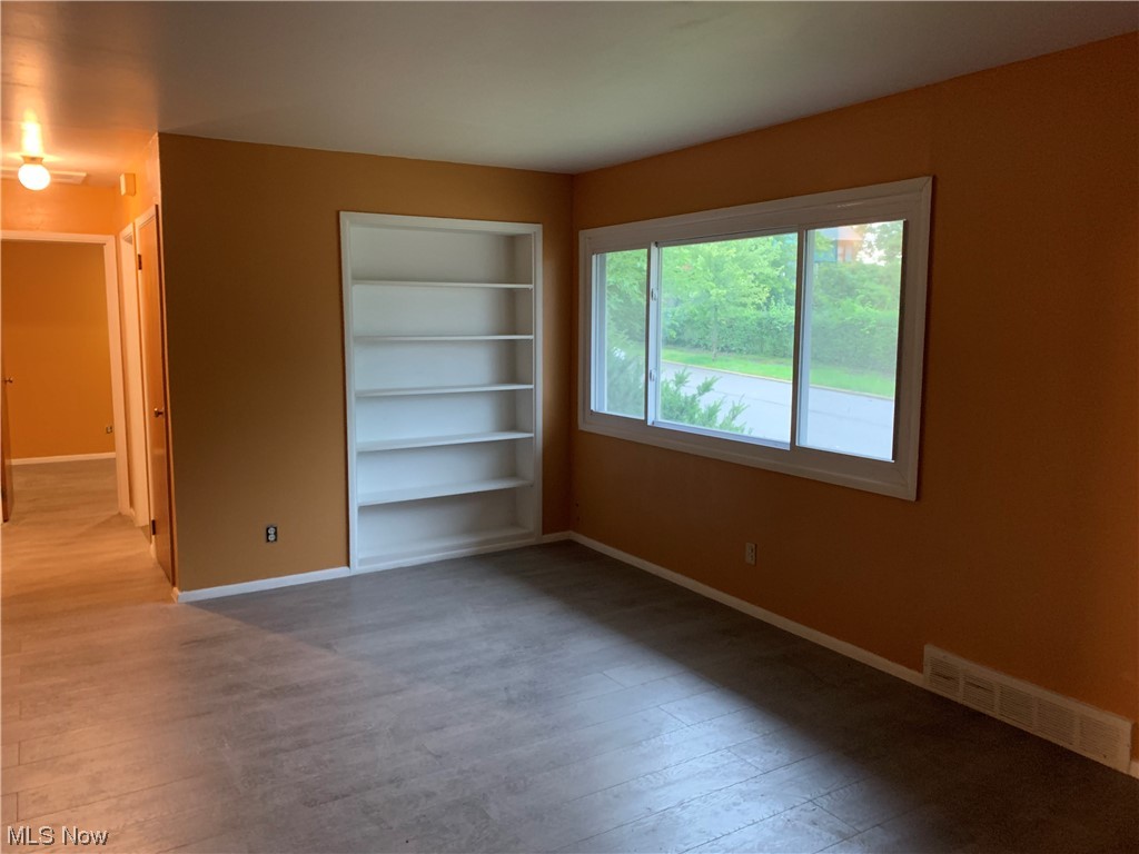 Lee Homes - Residential