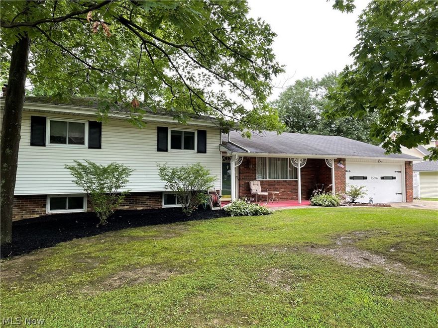 Beautifully nested by gorgeous oak trees on a corner lot, come and see how much this home has to offer. With the kitchen, dining room, and living room on the first floor and under a cathedral ceiling it really gives the home a spacious feel. Upstairs you’ll find three nice bedrooms and the main bathroom while downstairs you’ll discover the large family room with a great wood burner and walk out patio. There is also a fourth bedroom or make it a home office or work out room, either way it’s sure to please with the extra space. The outdoor space will be a great escape featuring two patios and two porches. There is also a lot of potential for investment with the 10 large straight oak trees that could be harvested.