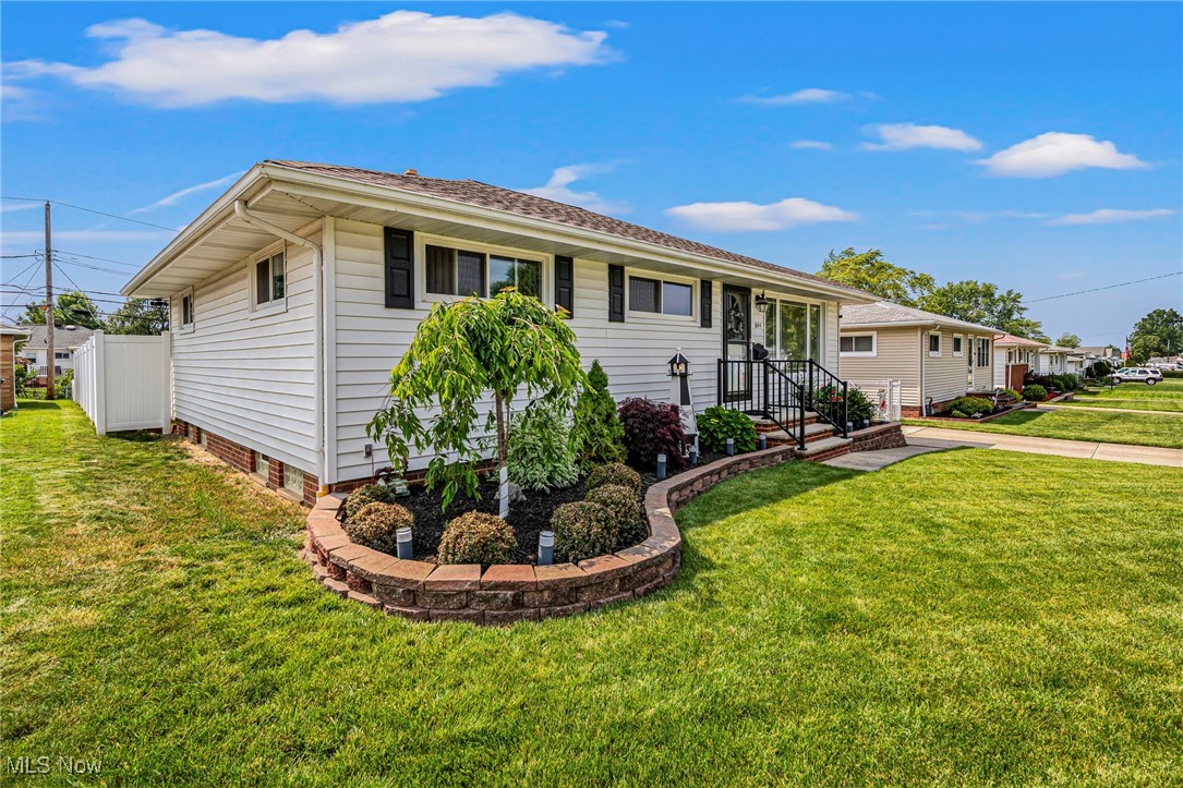 1844 Ridgeview Drive