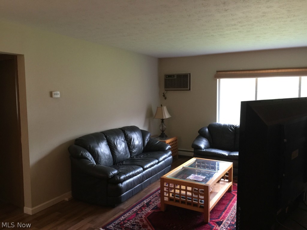 Nob Hill East Condo - Residential