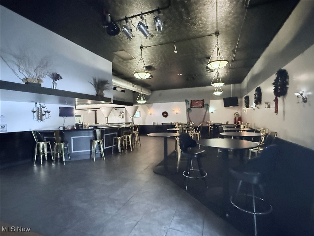 City/Massillon - Commercial Sale