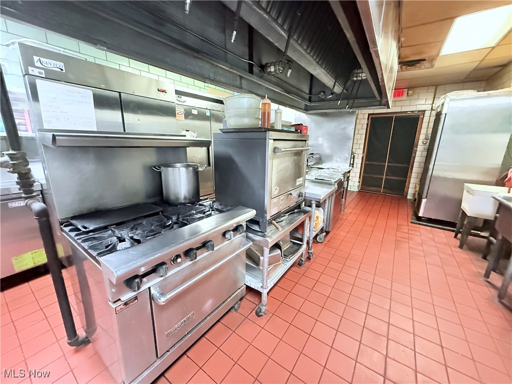 City/Massillon - Commercial Sale