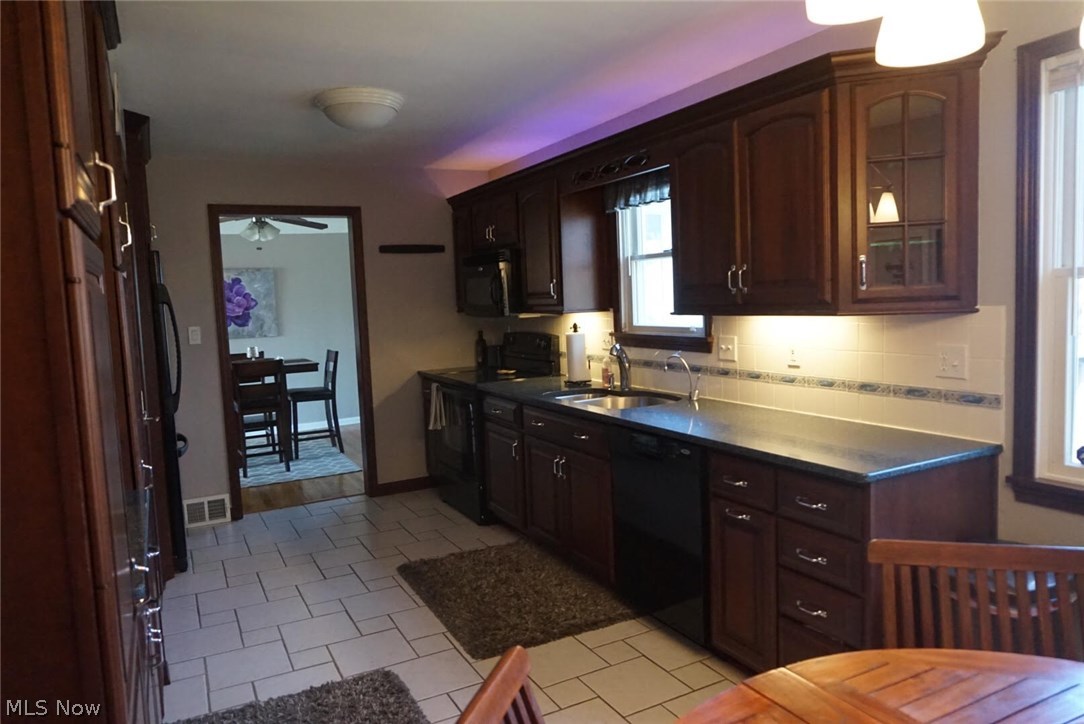 Lyndhurst Mdws 04 - Residential