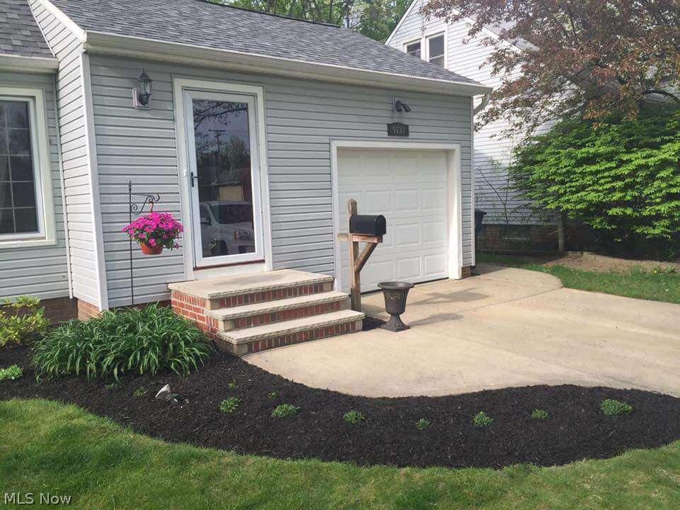 Lyndhurst Mdws 04 - Residential