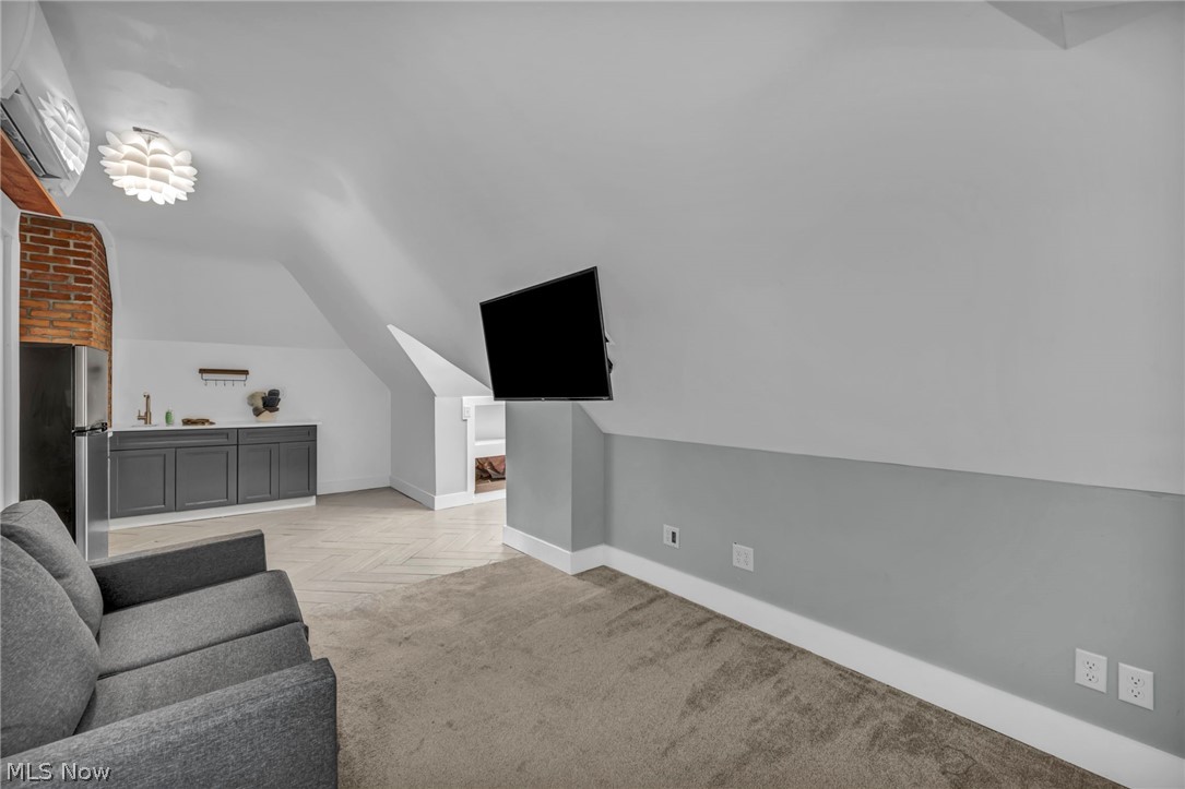 Metcalf - Residential