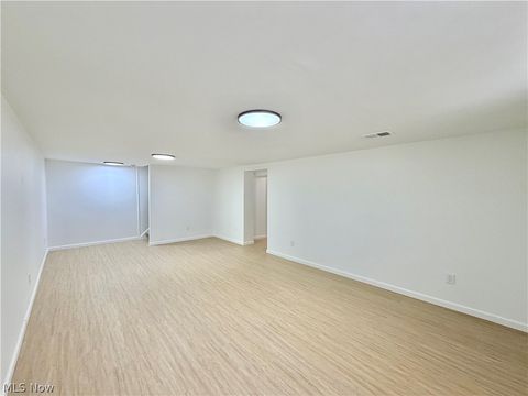 Tiny photo for 131 Noran Circle, Bedford, OH 44146 (MLS # 5187026)