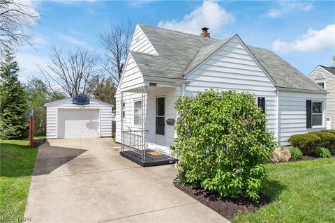 Tiny photo for 2342 25th Street, Cuyahoga Falls, OH 44223 (MLS # 5202845)
