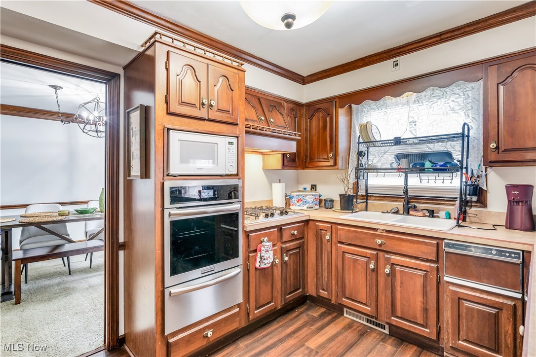 Hitchcock Woods - Residential