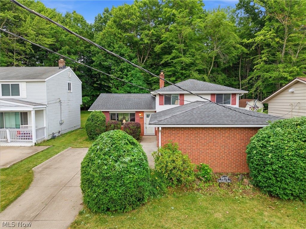 Photo of 6670 Glenallen Avenue, Solon, OH 44139 (MLS # 5217712)