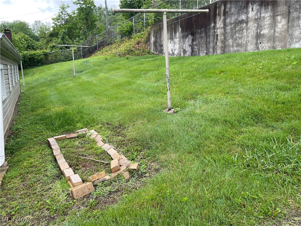 455 Smithfield Street, Dillonvale, Ohio image 5