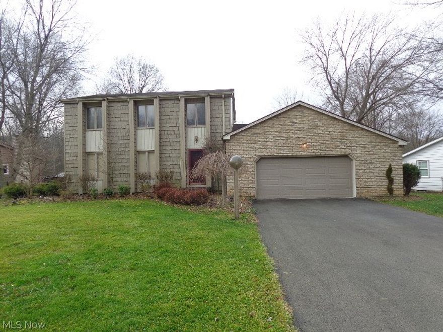 Large 2 story home with 3 bedrooms. Living room with fireplace, family room, kitchen, and dining room on first floor. Large deck. 2 car attached garage. This is a Fannie Mae Homepath property.