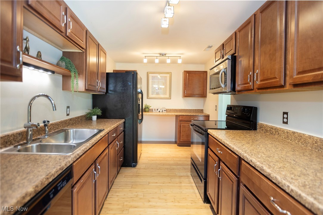 1851 King James Pkwy #113, Westlake, Ohio image 14