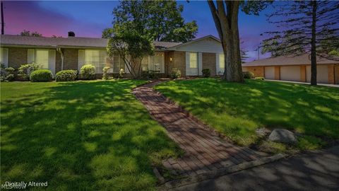 Tiny photo for 426 Coventry Circle, Zanesville, OH 43701 (MLS # 5215213)