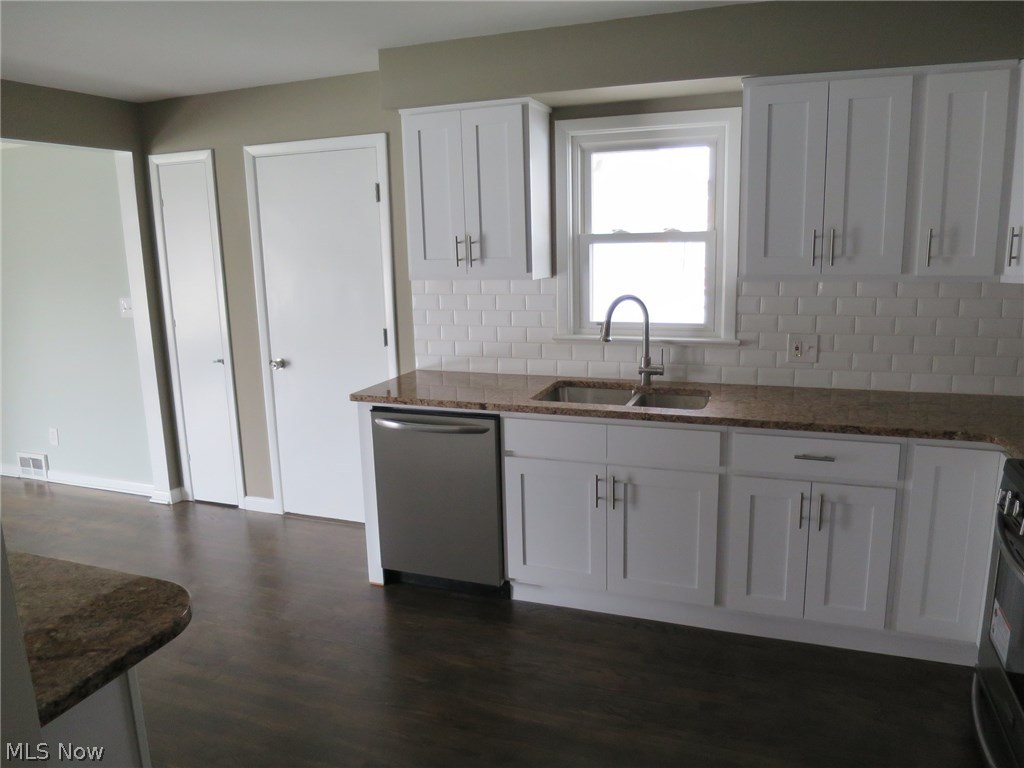 Gates Mills Blvd Estates - Residential