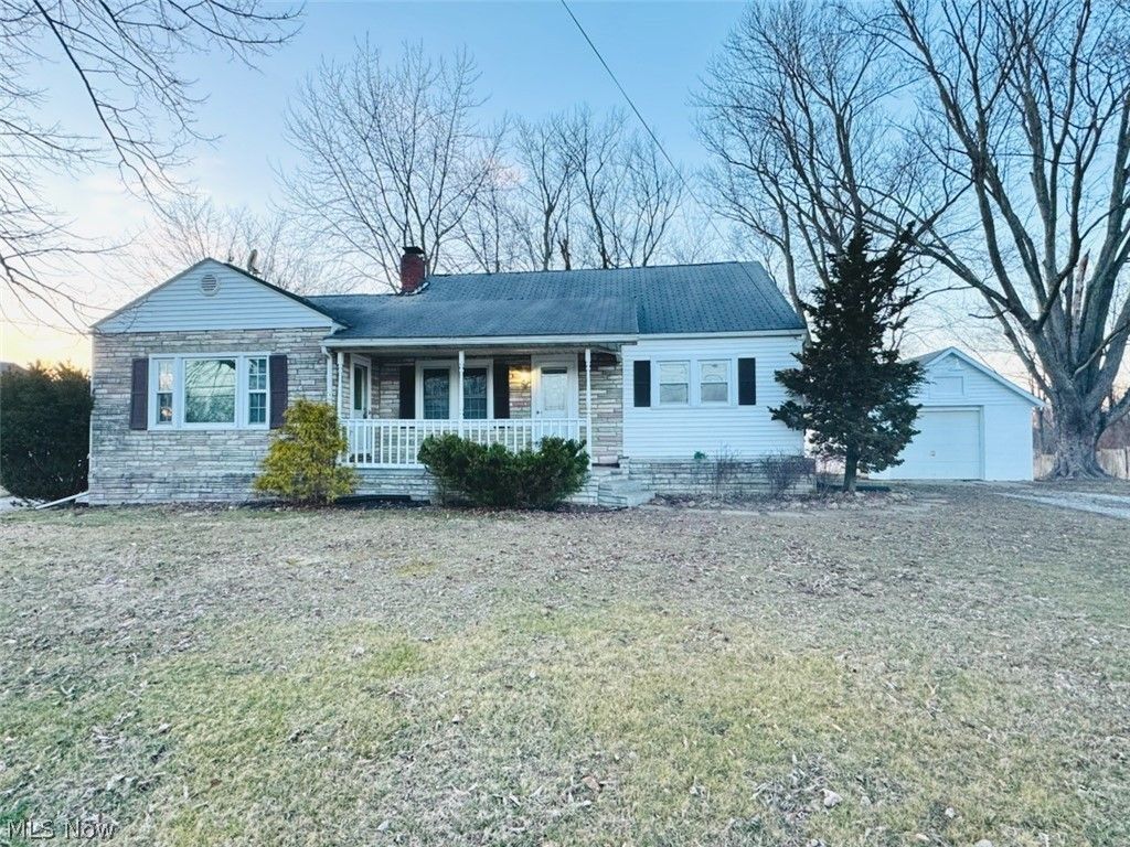 Photo of 1457 Hocking Road Rd, Little Hocking, OH 45742 (MLS # 5190525)