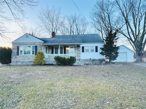 Photo of 1457 Hocking Road Rd, Little Hocking, OH 45742 (MLS # 5190525)