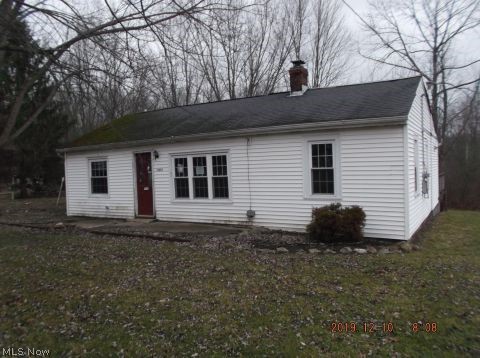 Three Bedroom Ranch home with cathedral ceilings and knotty pine paneling in the living room, and good sized kitchen and dining room. Exterior siding is vinyl and there is a medium sized deck in back. Two of Three of the bedrooms are attached to a bathroom. Property was built prior to 1978 and lead based paint potentially exists.
