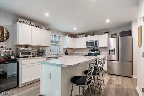 Tiny photo for 3564 Kenyon Creek Avenue NW, Massillon, OH 44647 (MLS # 5180152)