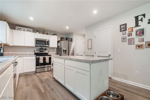 Tiny photo for 3564 Kenyon Creek Avenue NW, Massillon, OH 44647 (MLS # 5180152)