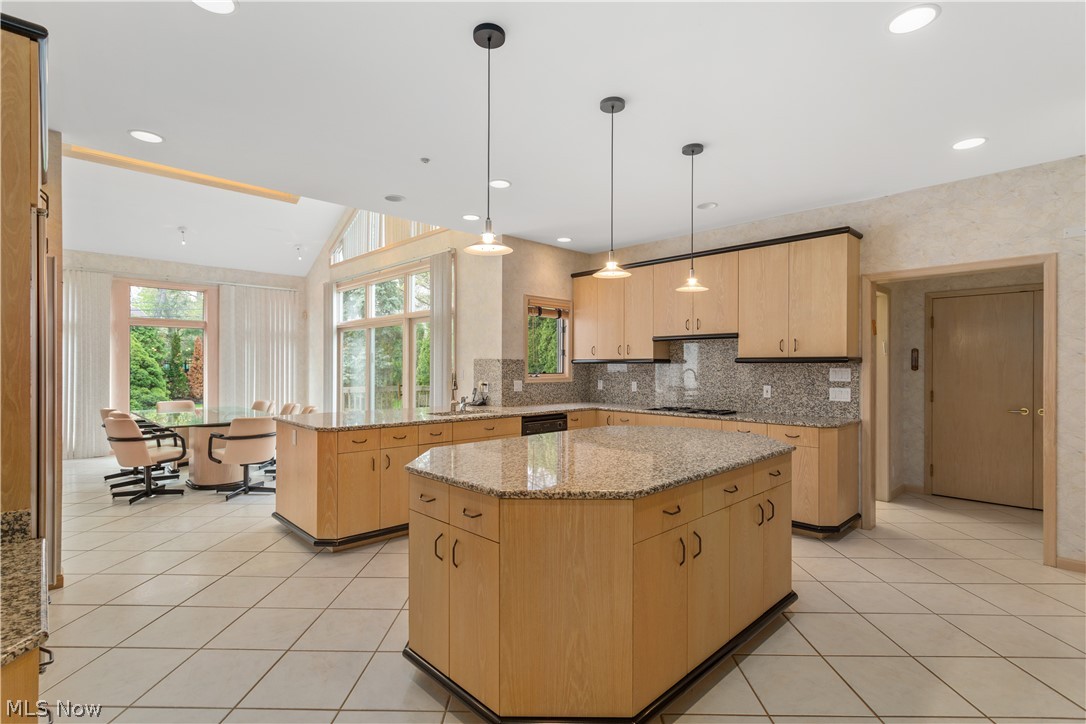 University Pkwy Resub 01 - Residential