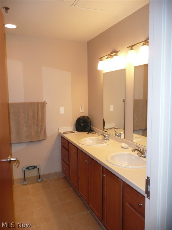 Chesapeake Lofts Condo - Residential