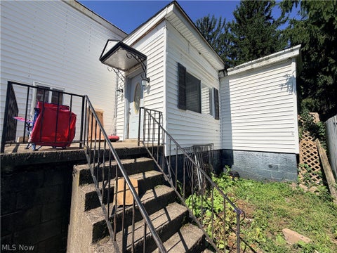 Tiny photo for 1396 Euclid Rear Avenue, Steubenville, OH 43952 (MLS # 5257085)