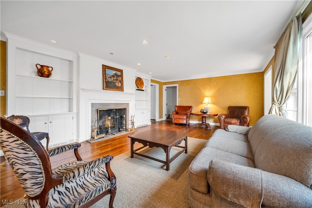 2272 Mount Vernon Boulevard, East Cleveland, Ohio image 4