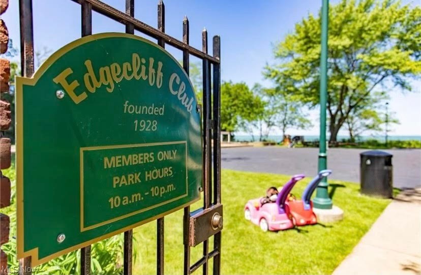 Utopia Beach - Residential