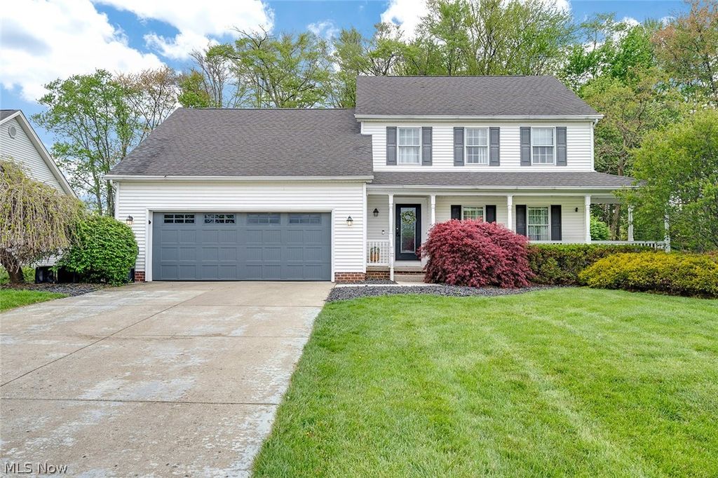 Photo of 864 Mayfield Drive, Boardman, OH 44512 (MLS # 5209881)