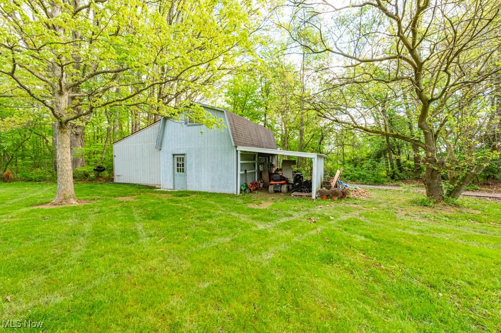 8584 Fisher Road, Diamond, Ohio image 35