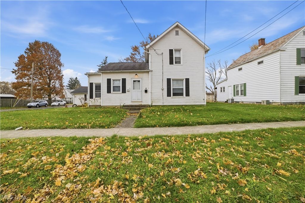 Photo of 48 E Smiley Avenue, Shelby, OH 44875 (MLS # 5175018)