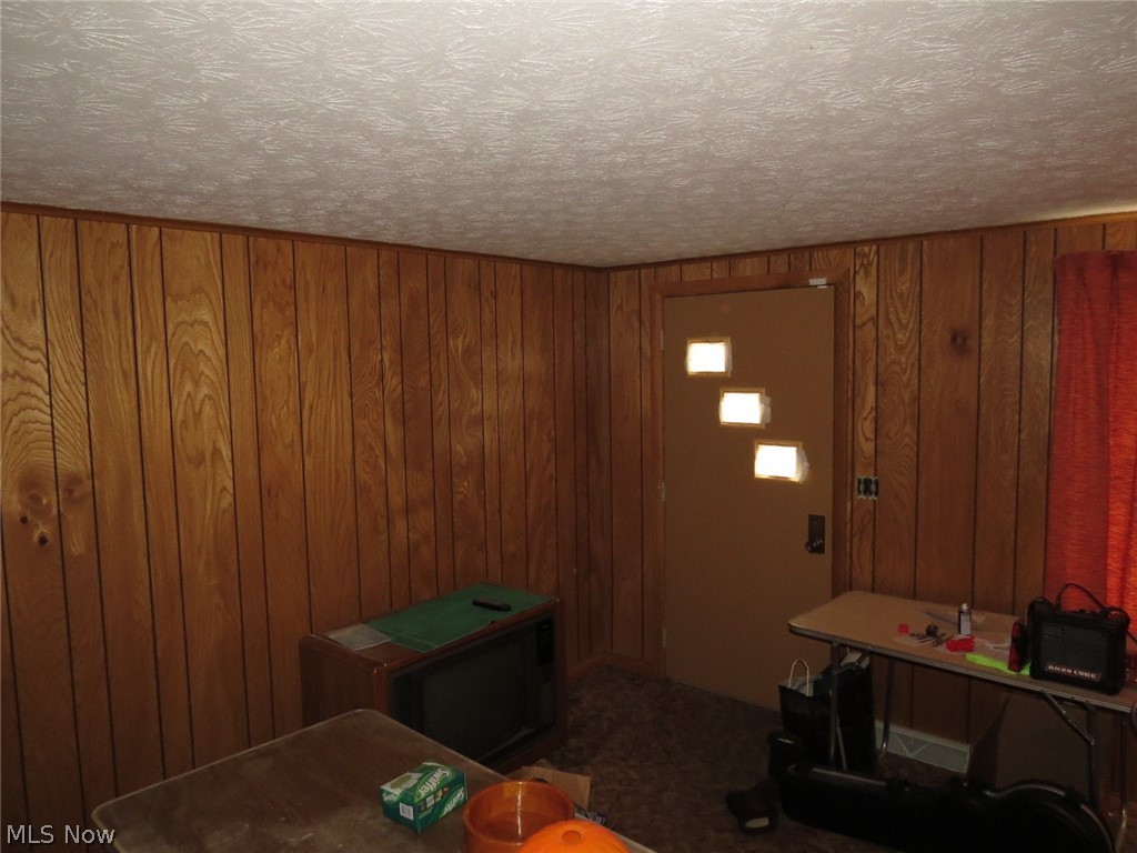 Beautiful View Add - Residential