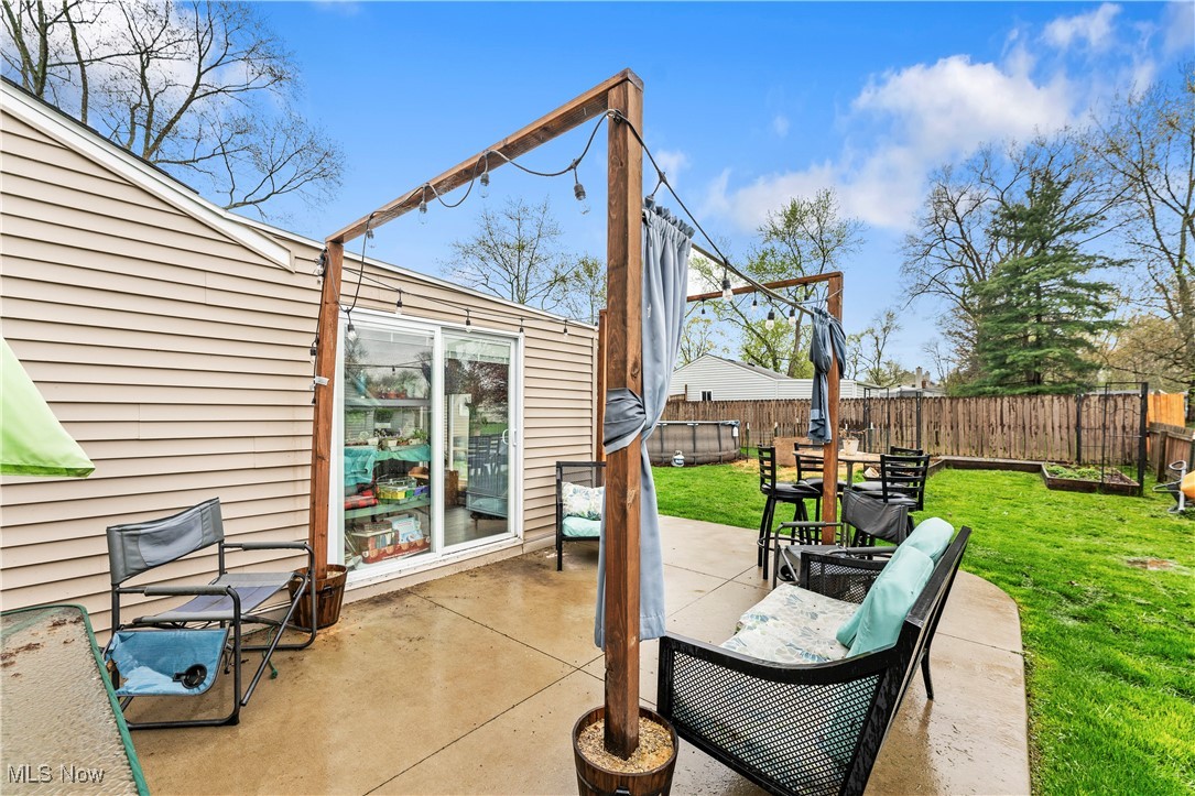 9878 Ridgewood Drive, Twinsburg, Ohio image 24