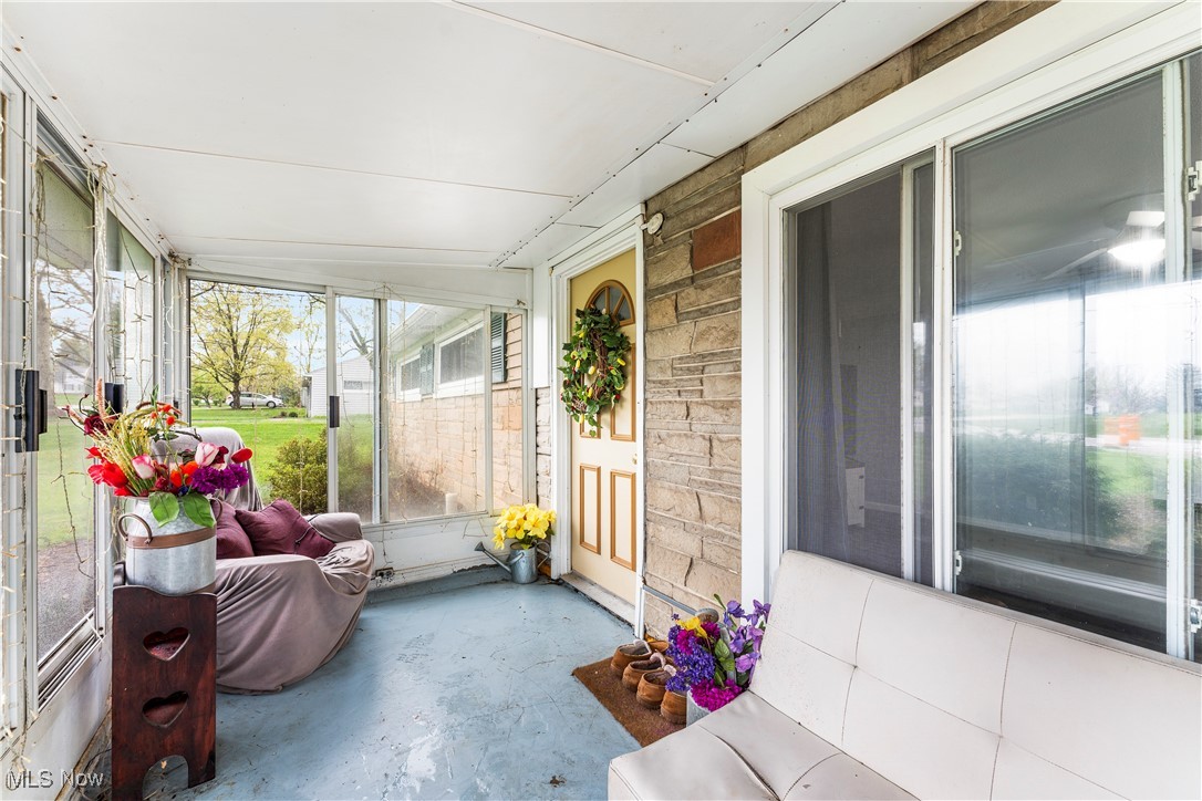 9878 Ridgewood Drive, Twinsburg, Ohio image 3
